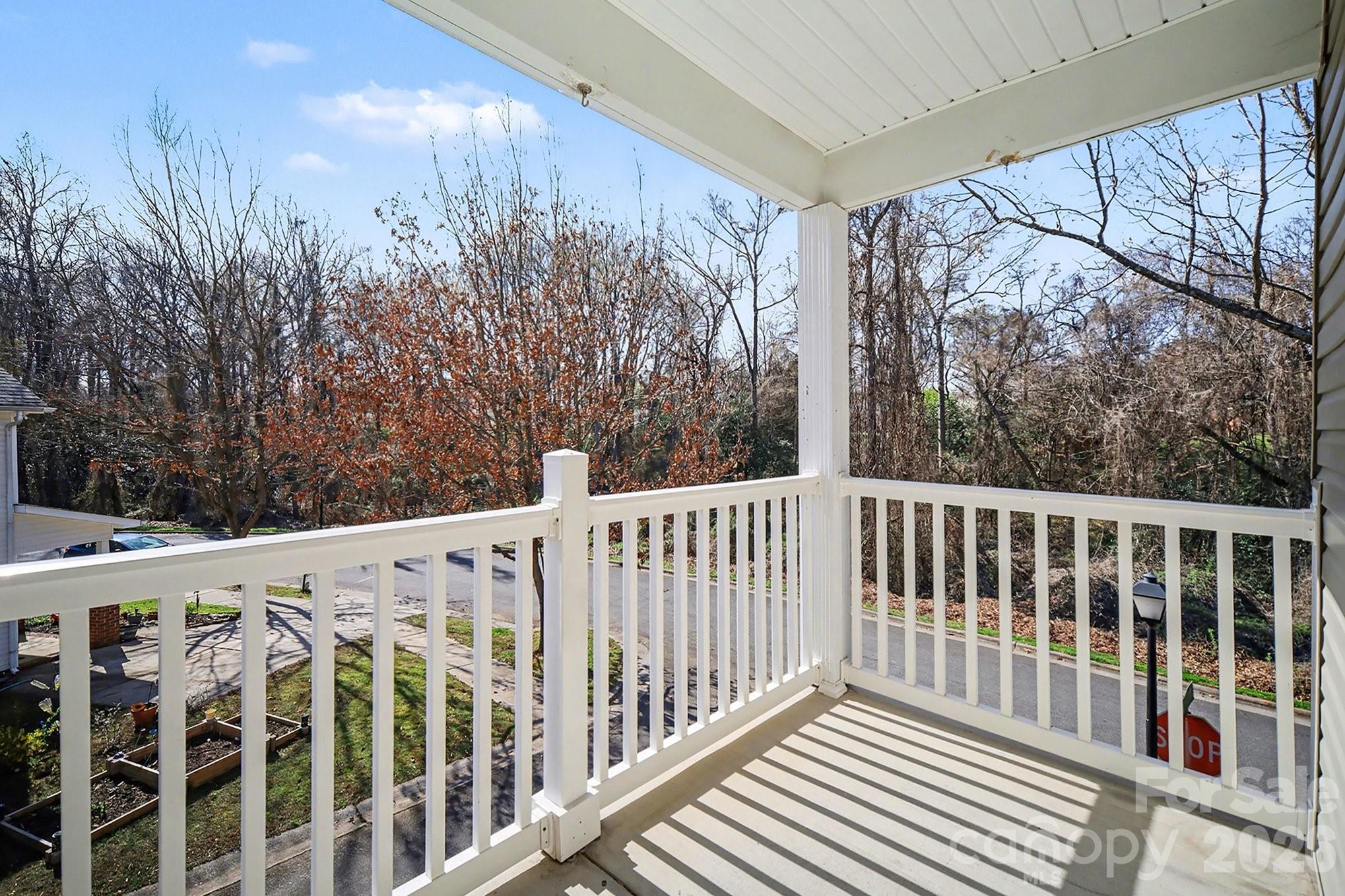 21510 Aftonshire Drive Property Photo 18