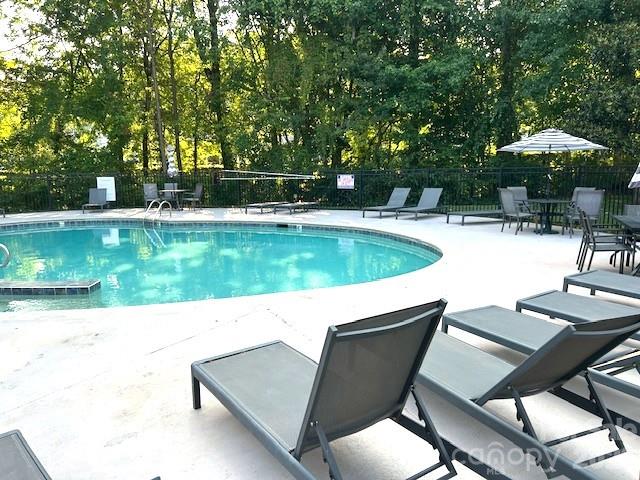 21510 Aftonshire Drive Property Photo 25