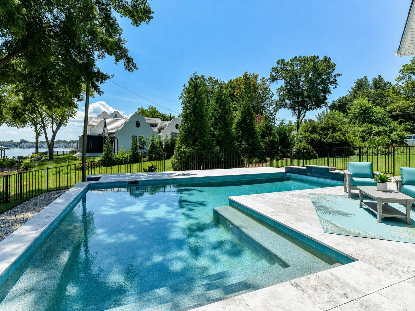 18014 Whispering Oaks Drive Property Photo 38