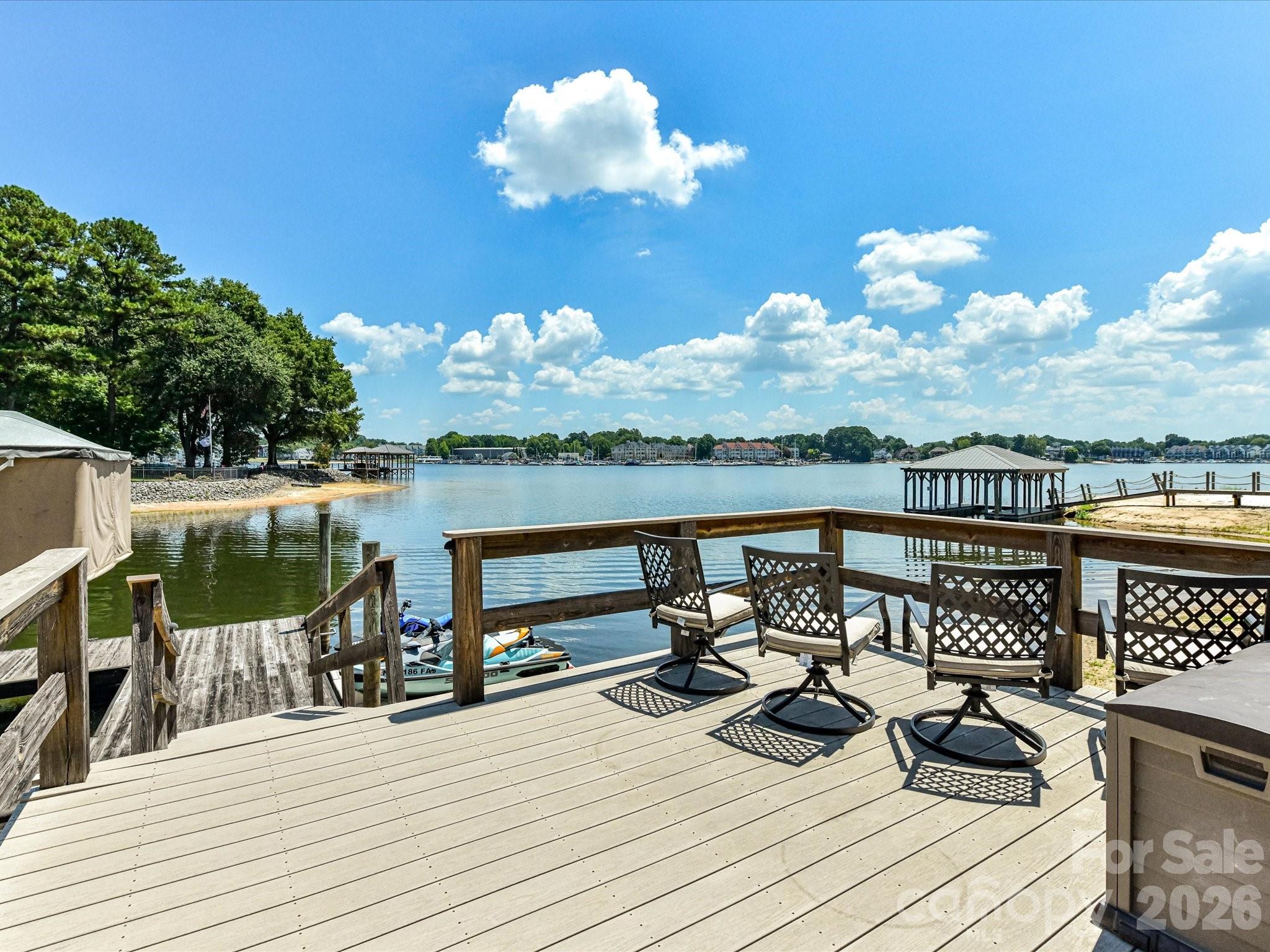 18014 Whispering Oaks Drive Property Photo 42