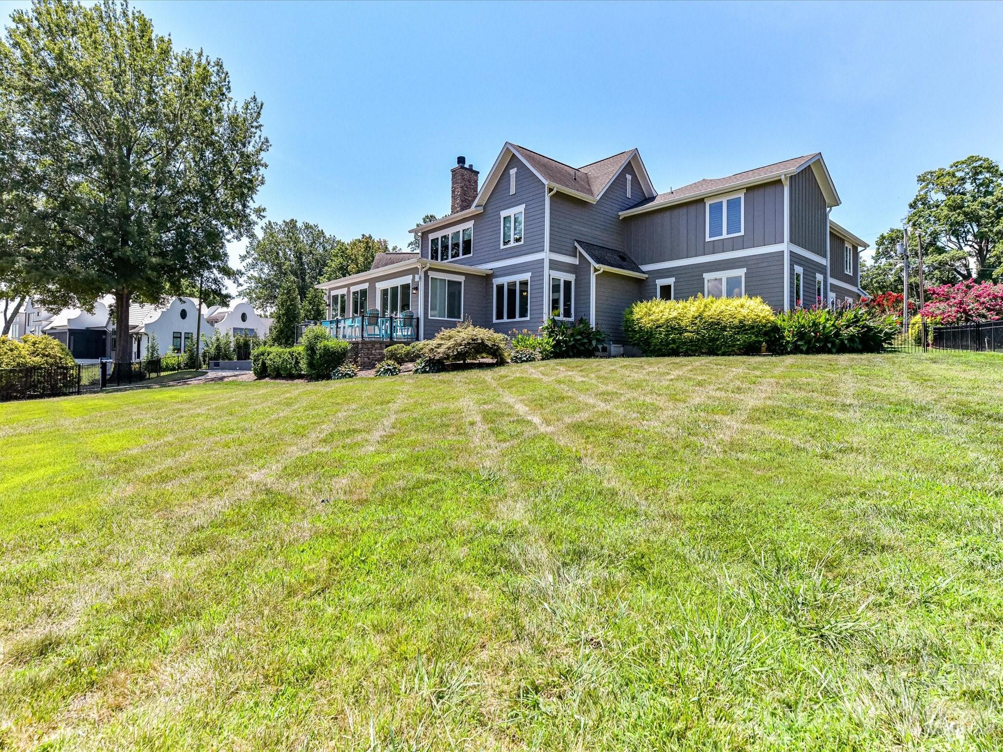 18014 Whispering Oaks Drive Property Photo 43