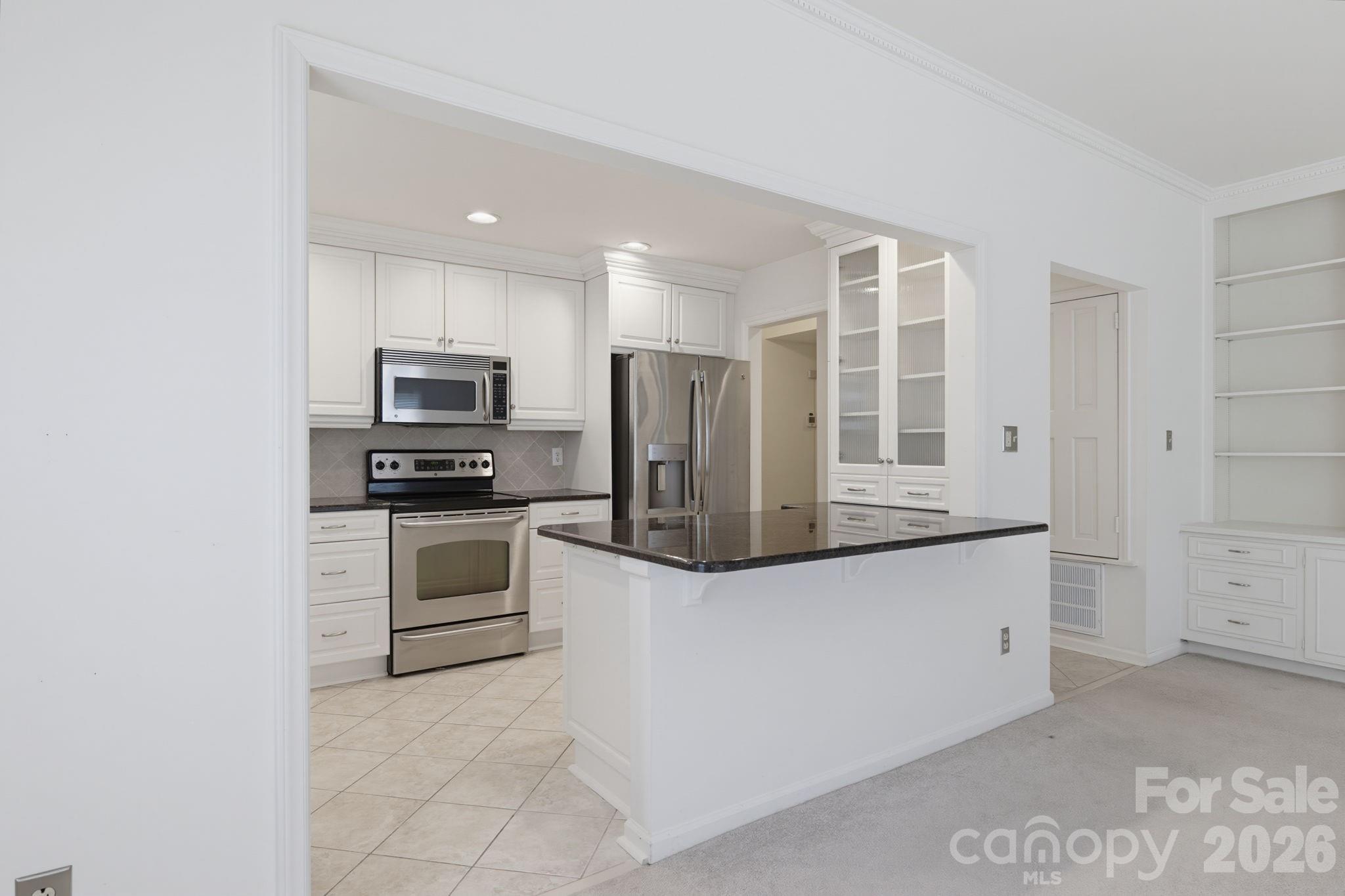 1016 Queens Road A Property Photo 5