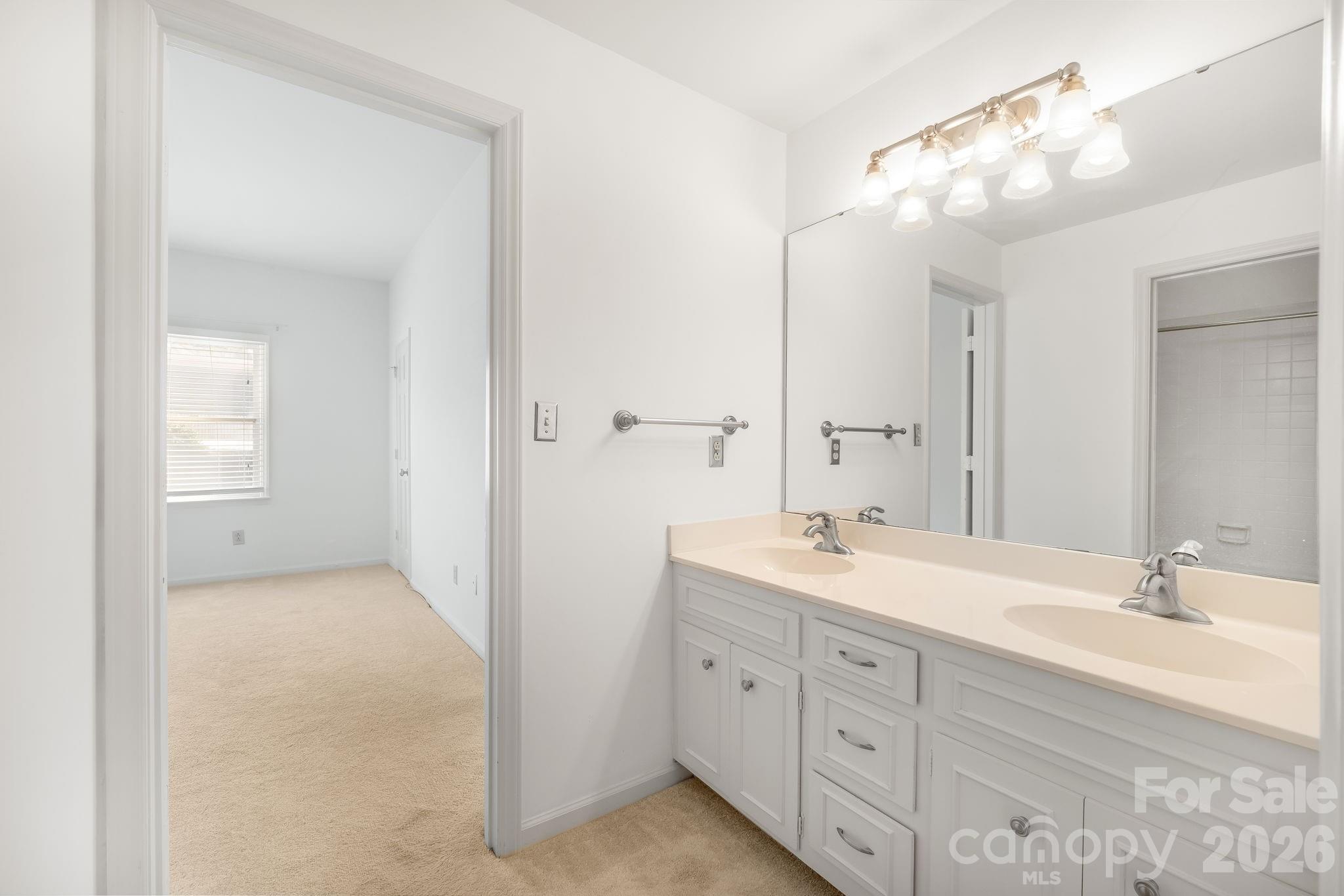 1016 Queens Road A Property Photo 19