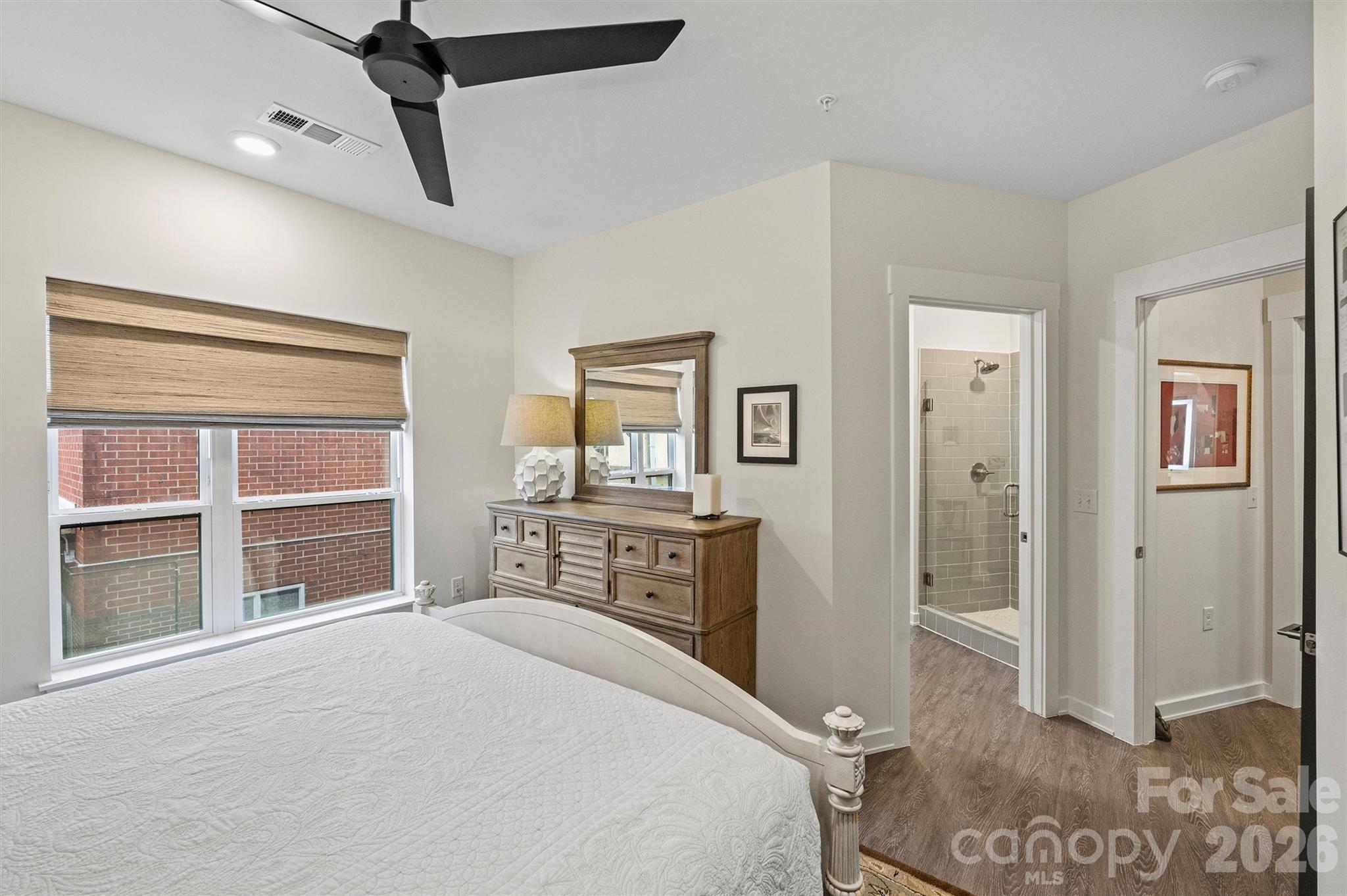 3630 N Davidson Street 2201 Property Photo 33
