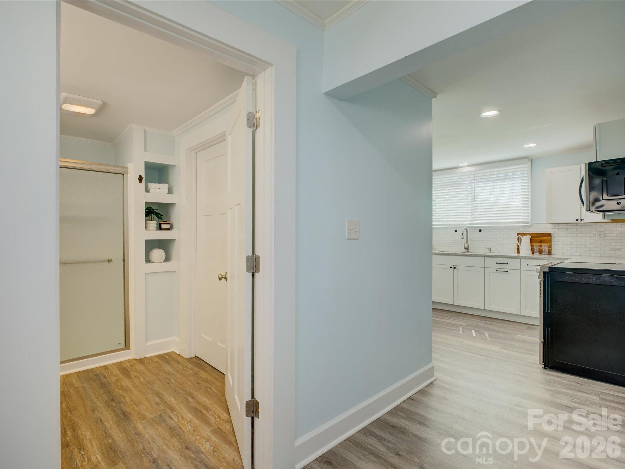 212 N Lee Street Property Photo 20