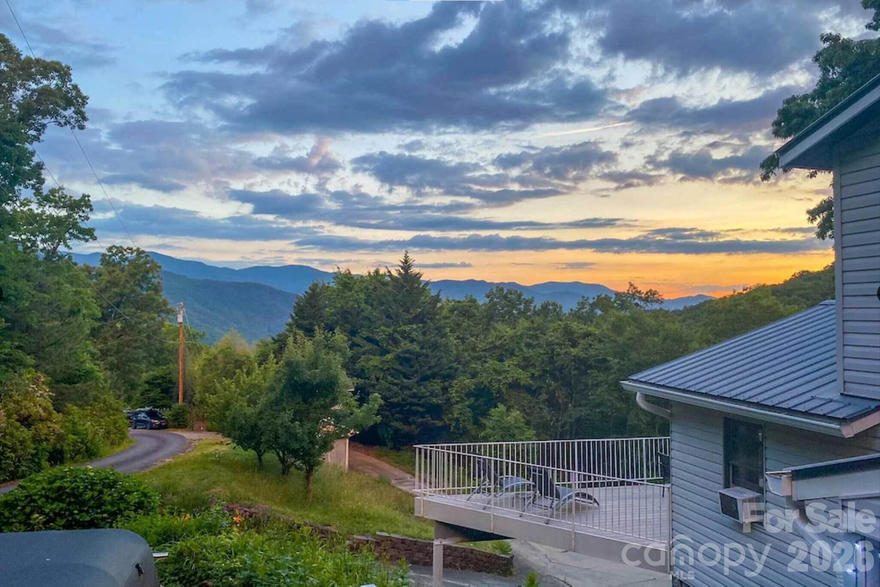 553 Deep Gap Road Property Photo 1