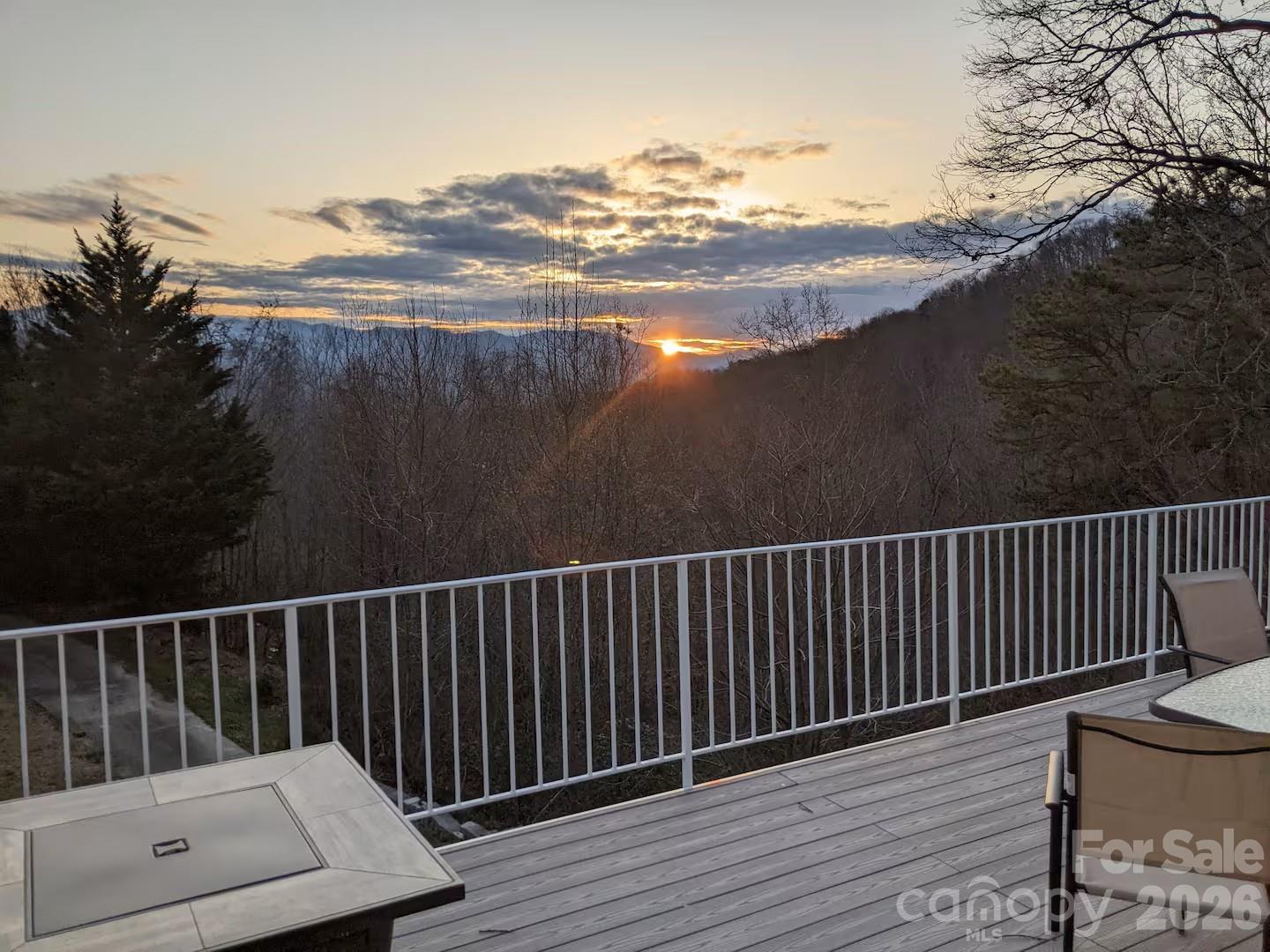 553 Deep Gap Road Property Photo 4