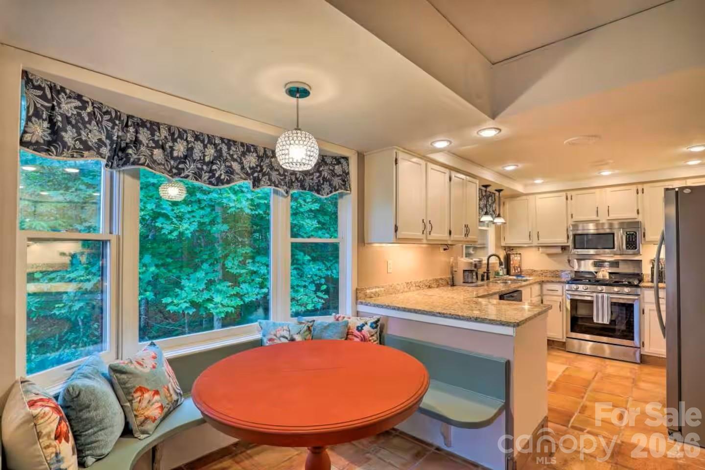 553 Deep Gap Road Property Photo 6