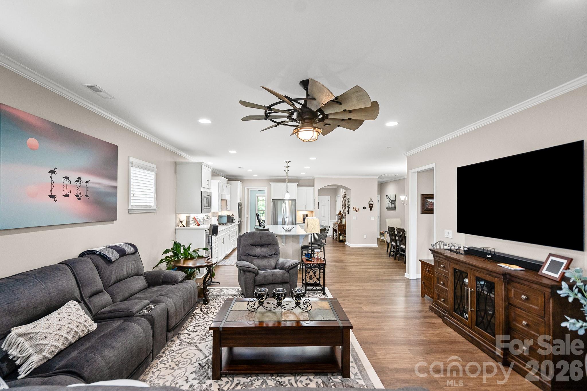 685 Birchway Drive Property Photo 17