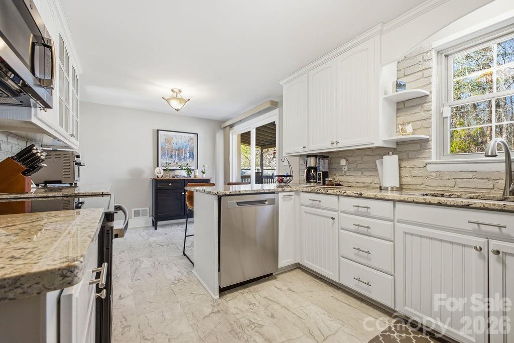 2841 20th Street Property Photo 4