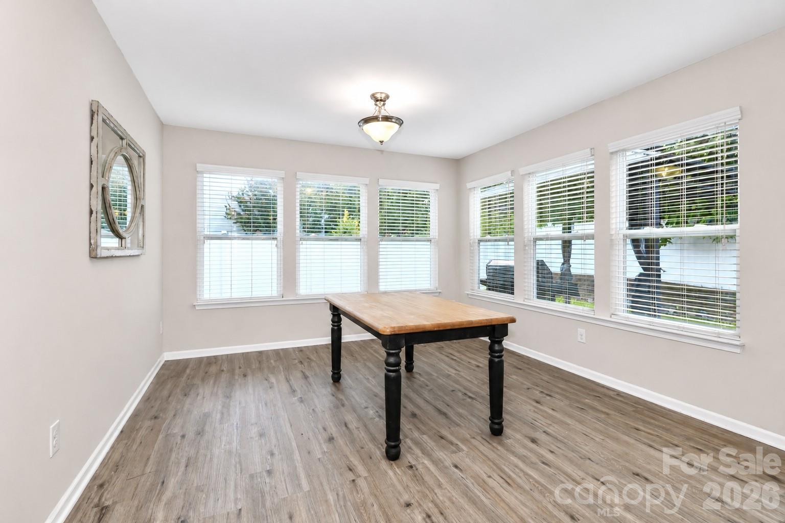 1123 Valley Street Property Photo 10