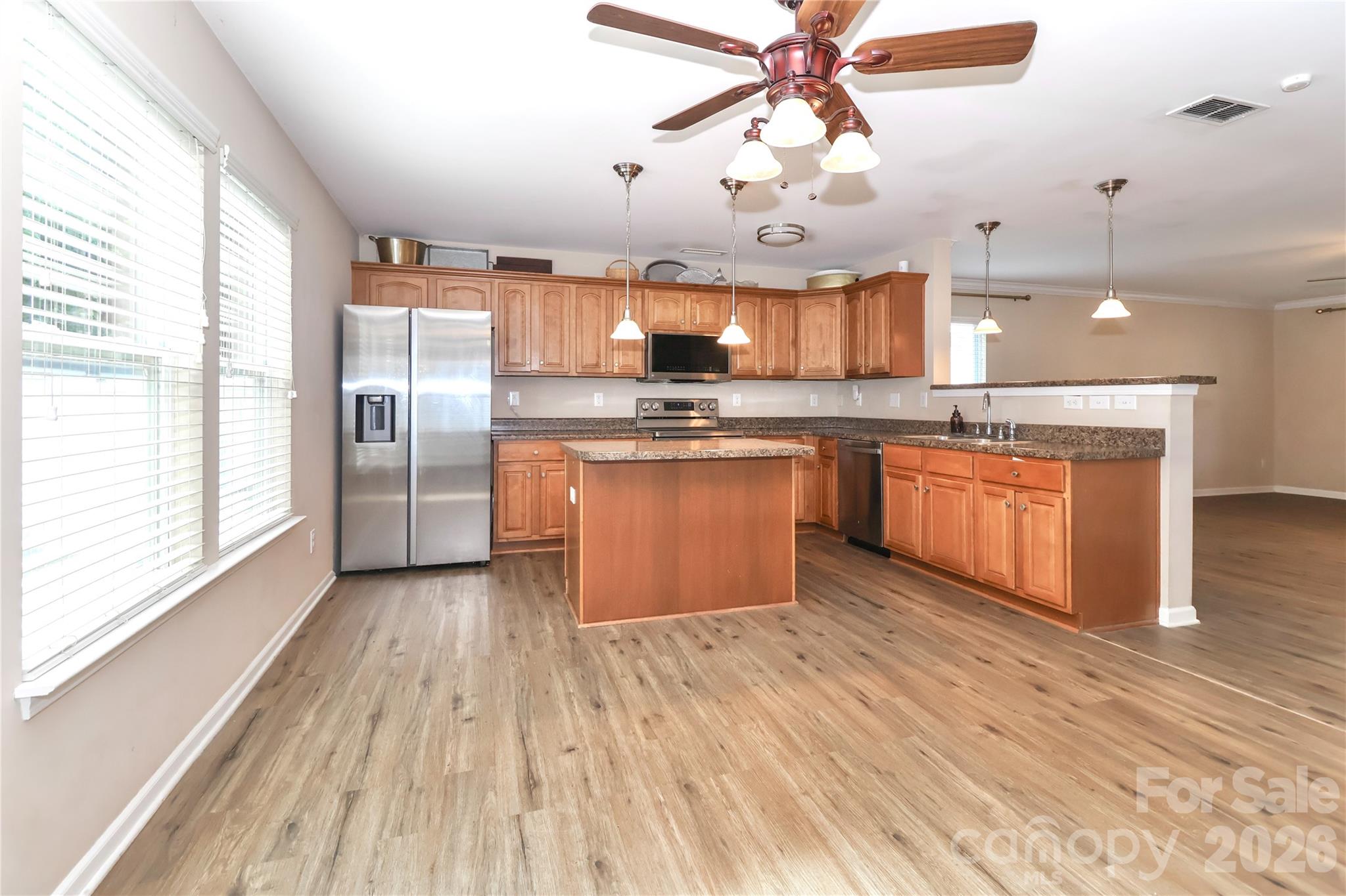 1123 Valley Street Property Photo 14