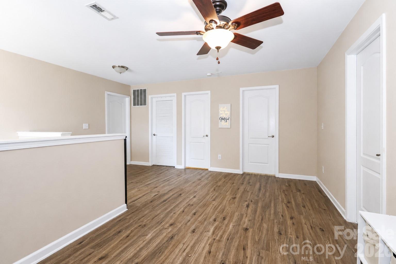 1123 Valley Street Property Photo 25