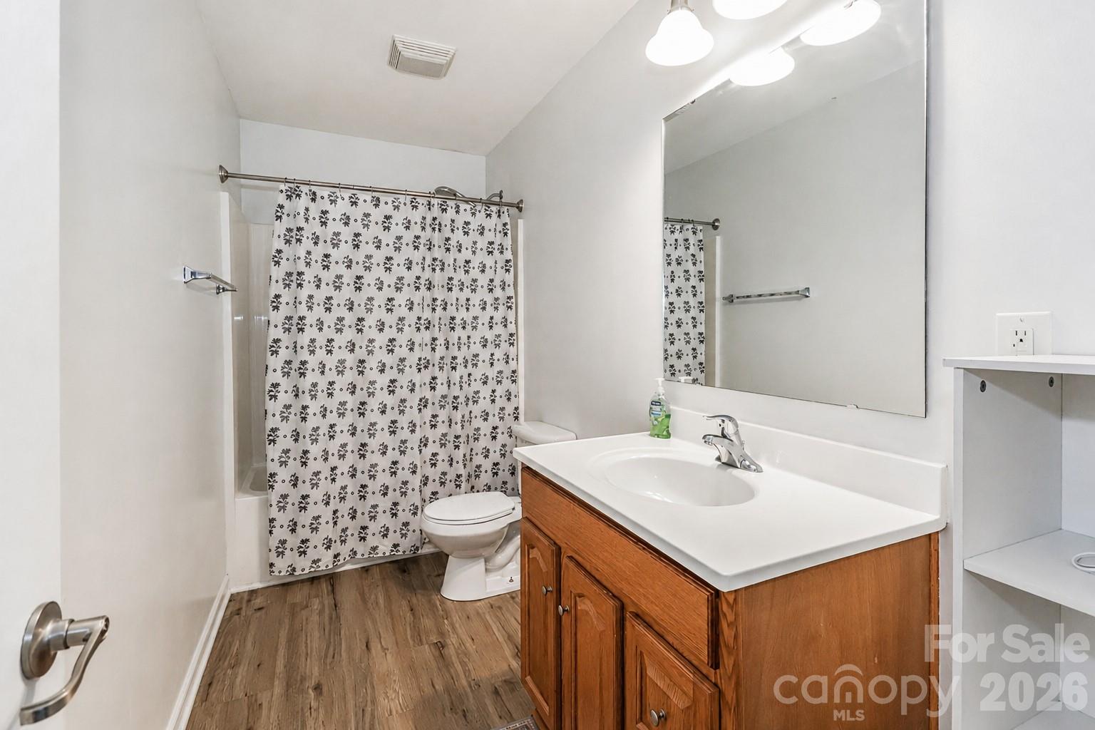1123 Valley Street Property Photo 31