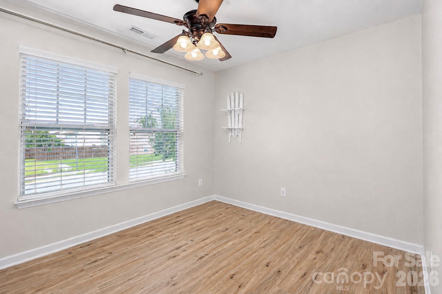 1123 Valley Street Property Photo 33