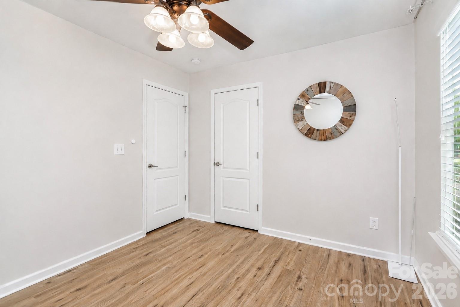 1123 Valley Street Property Photo 34