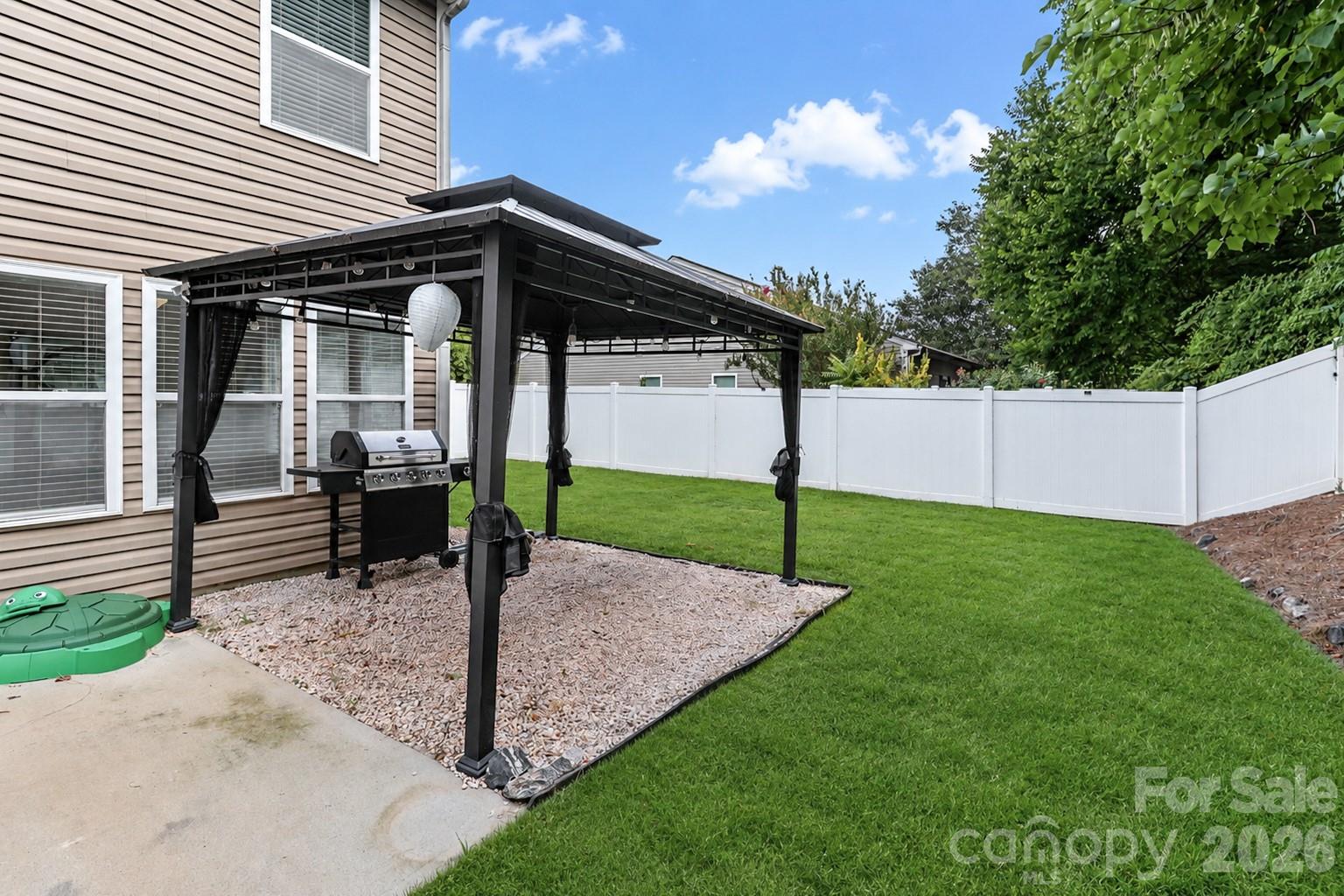 1123 Valley Street Property Photo 40