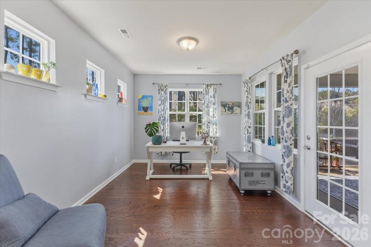 140 Picasso Trail Property Photo 15