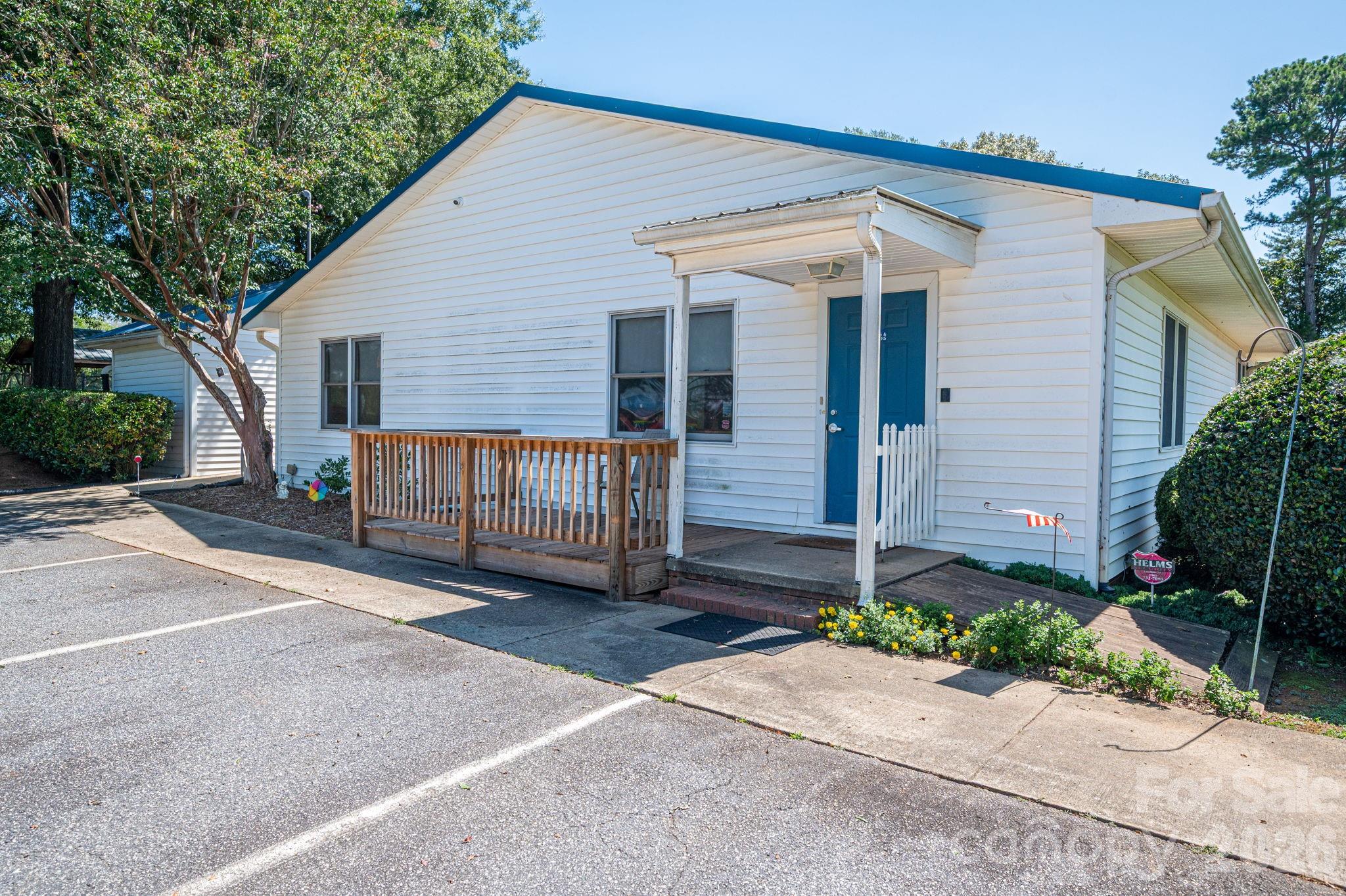 2482 June Bug Road Property Photo 13