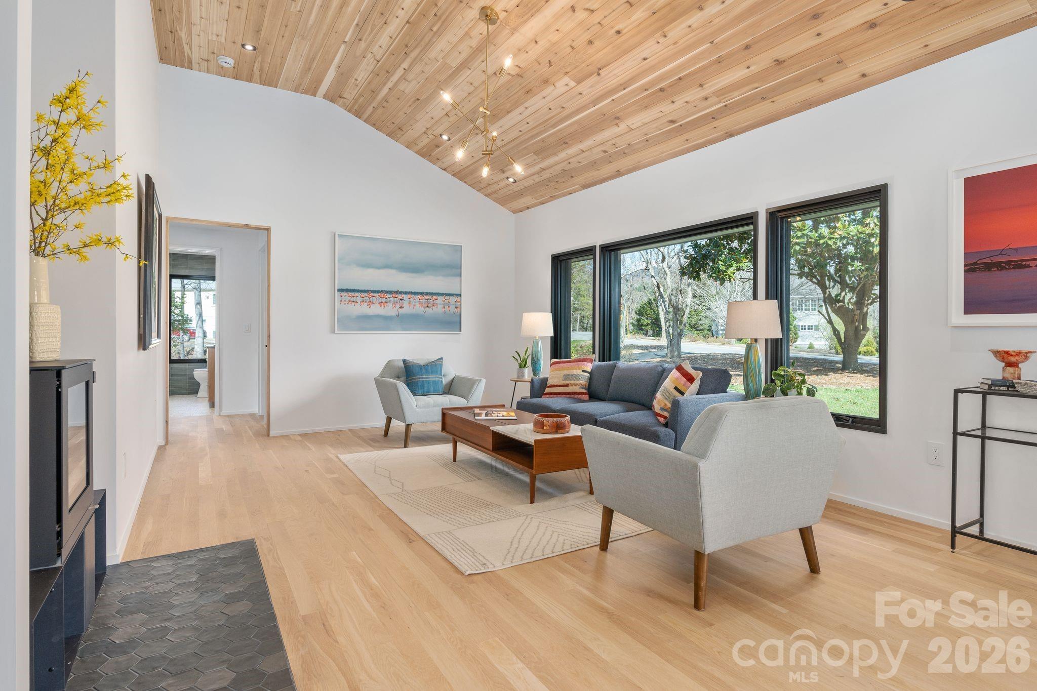 330 Windsor Road Property Photo 10