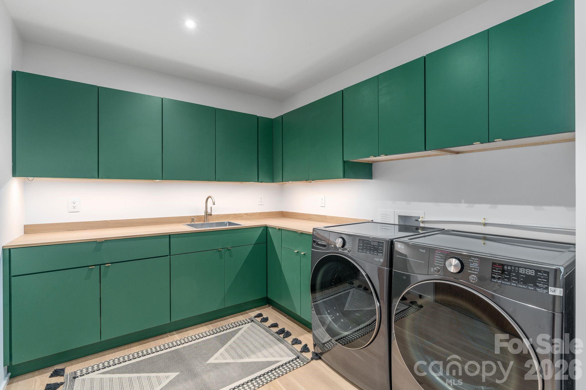 330 Windsor Road Property Photo 40