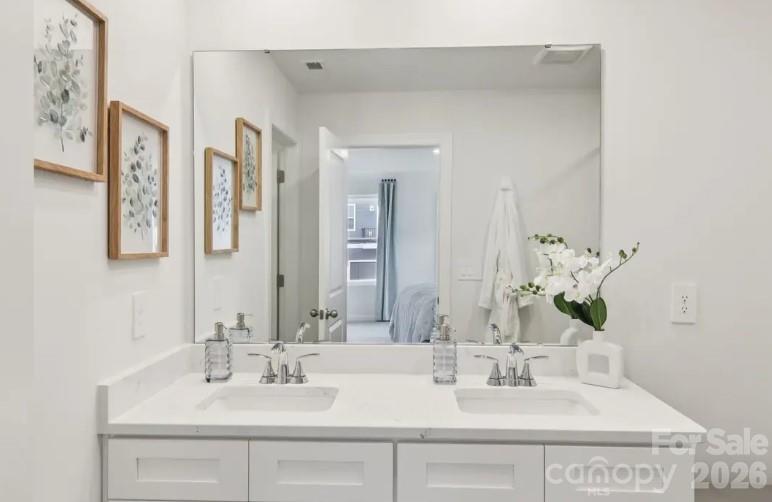 437 Markridge Loop Property Photo 9