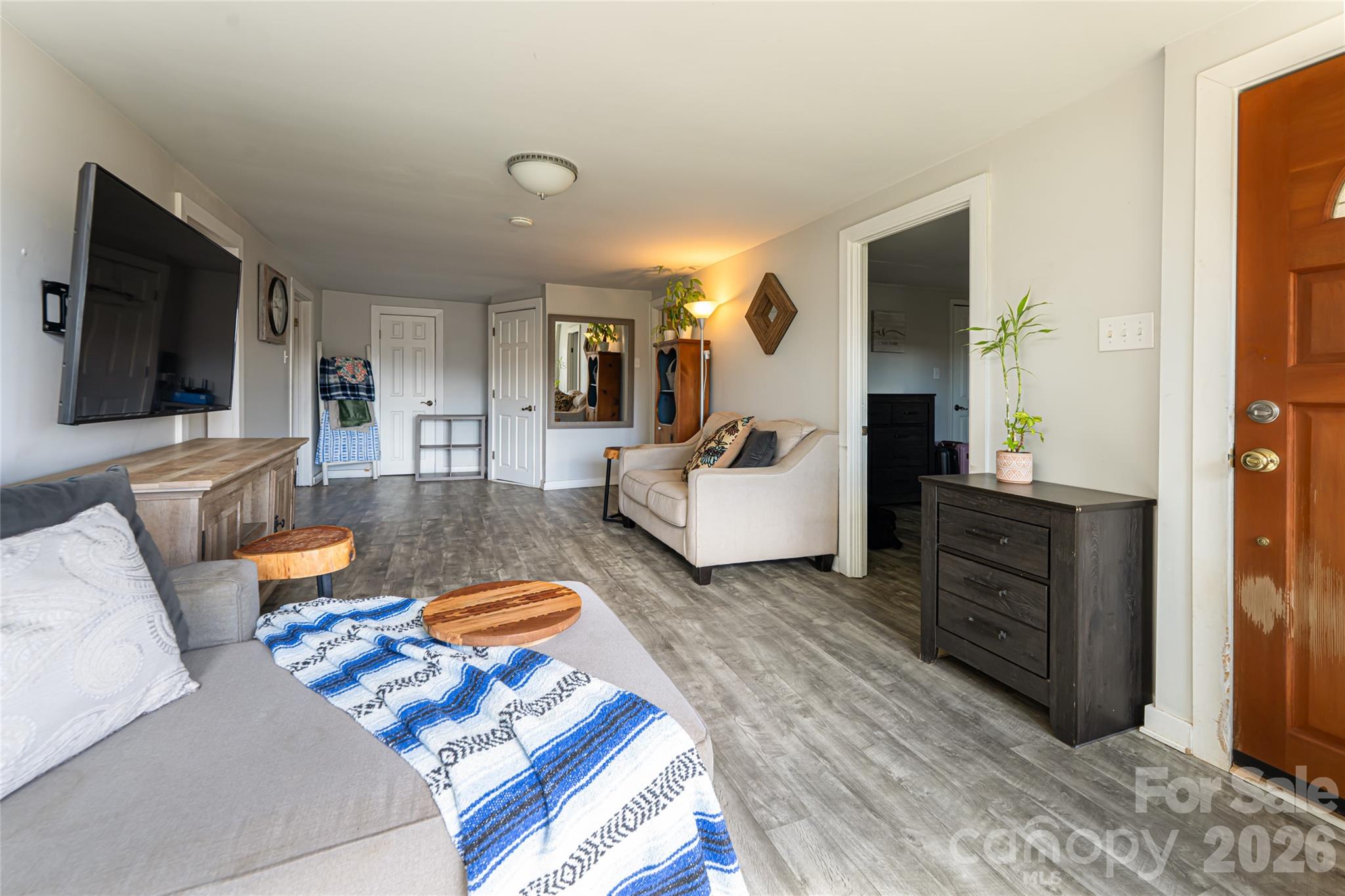 203 Pine Street Property Photo 11