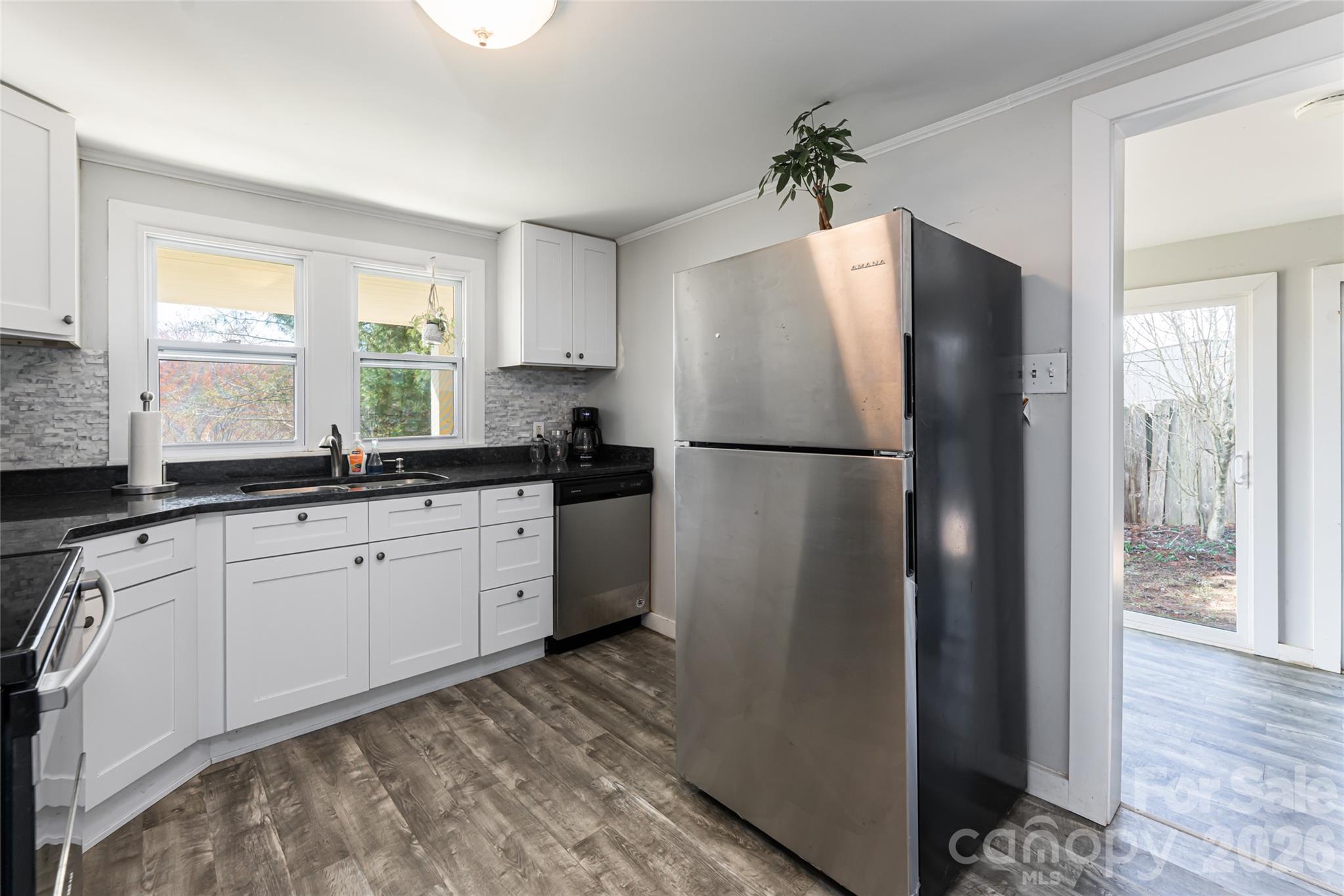 203 Pine Street Property Photo 15