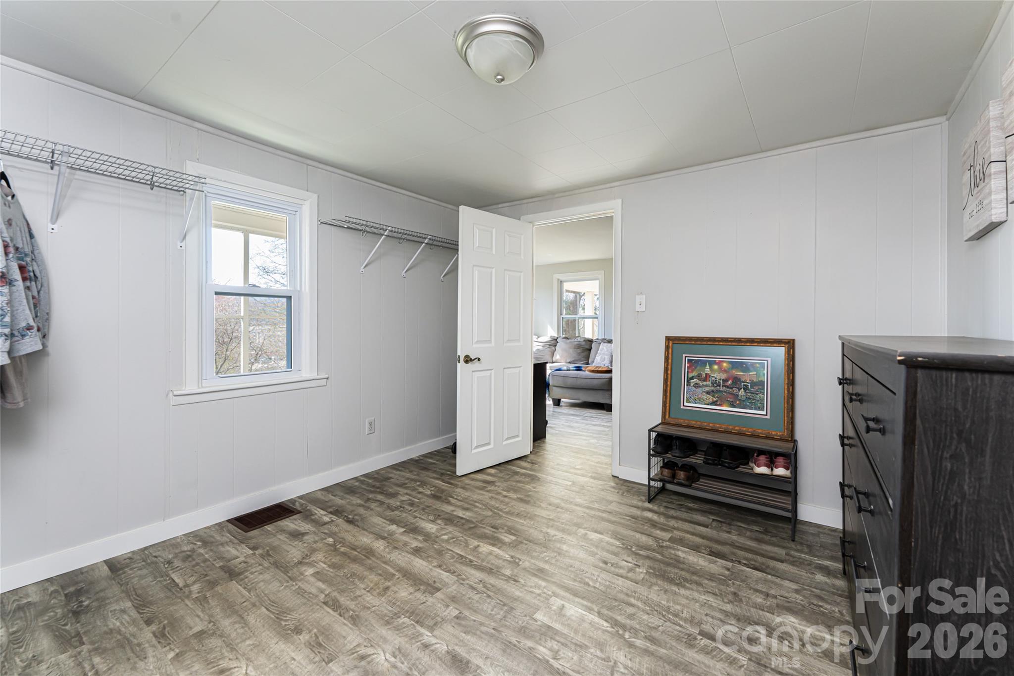 203 Pine Street Property Photo 24