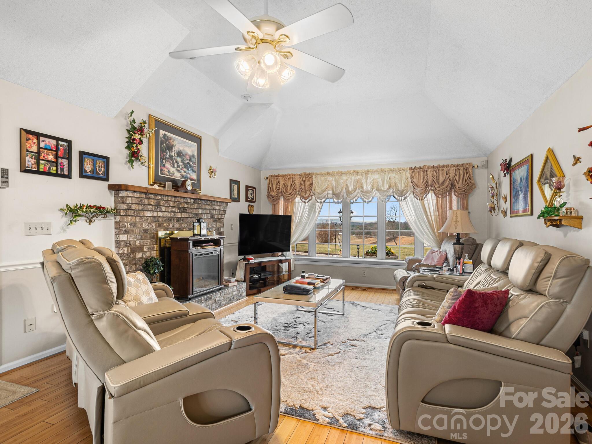 727 Jenkins Valley Road Property Photo 6