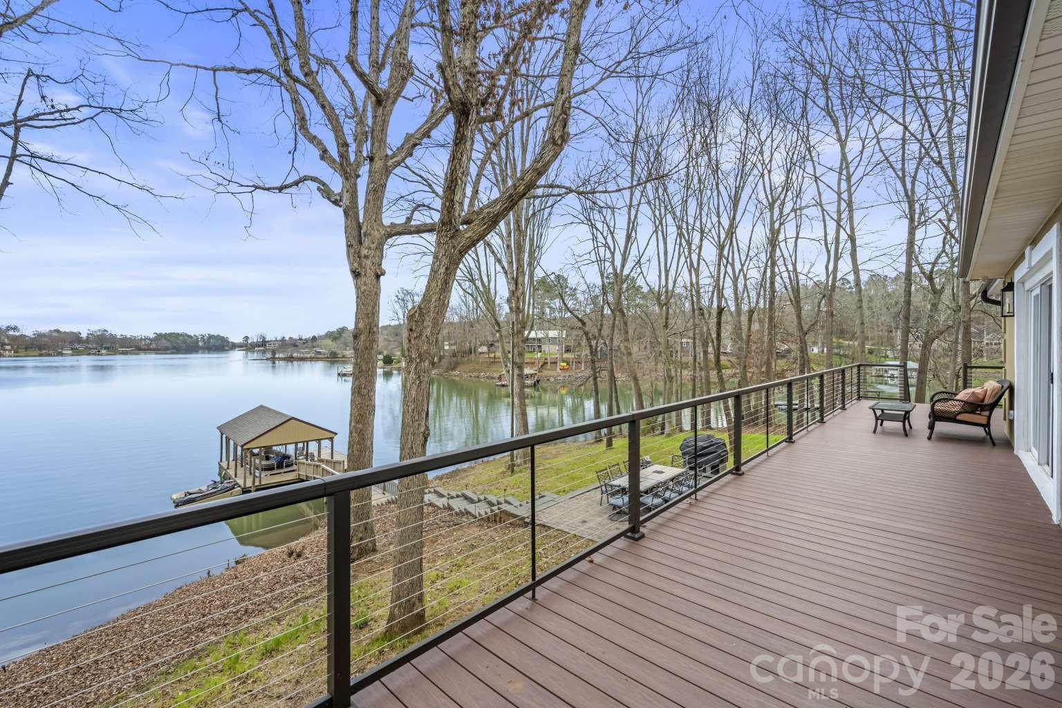 4448 Hill Street Property Photo 2