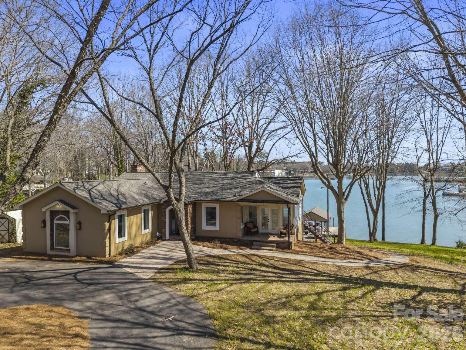 4448 Hill Street Property Photo 3