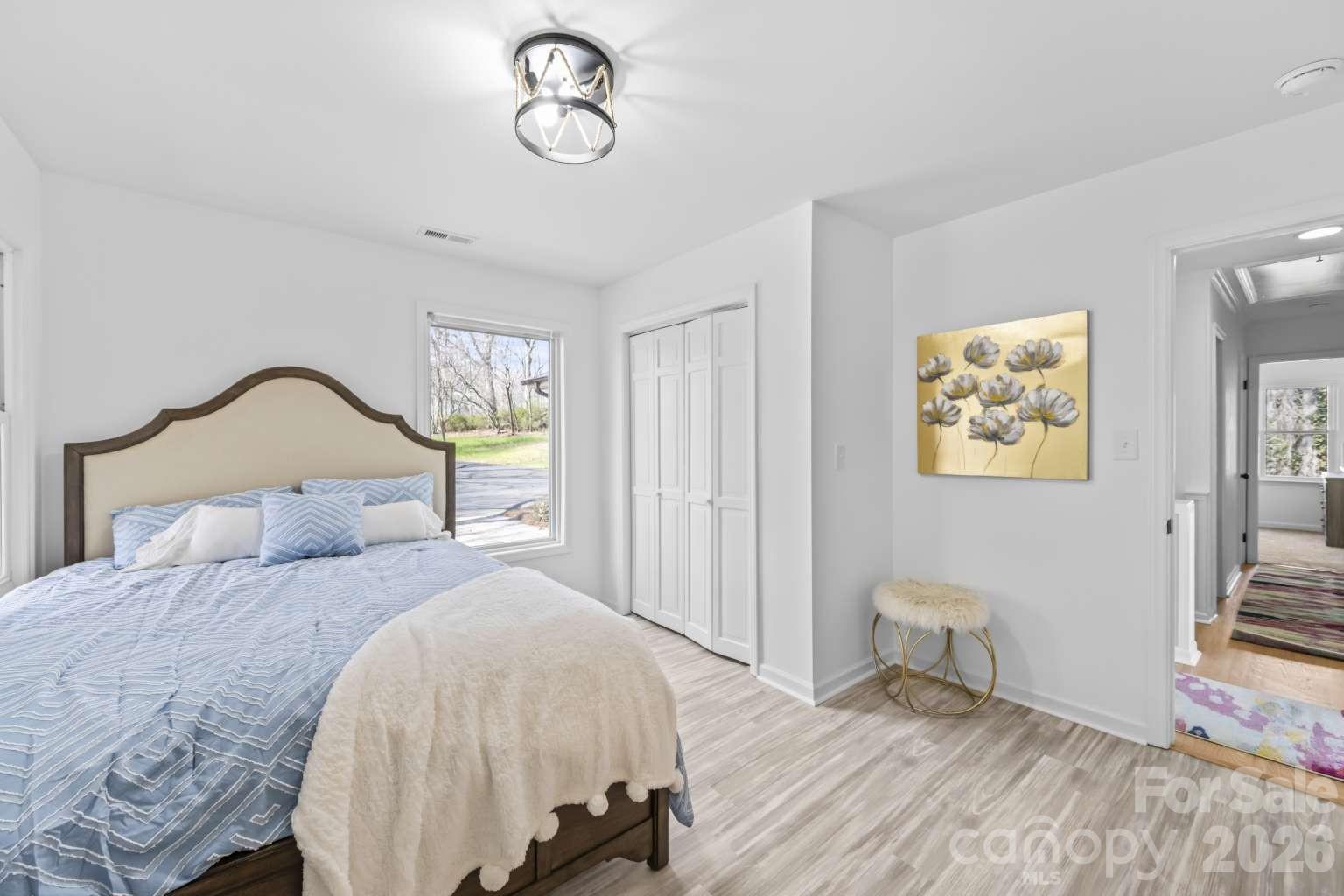 4448 Hill Street Property Photo 12