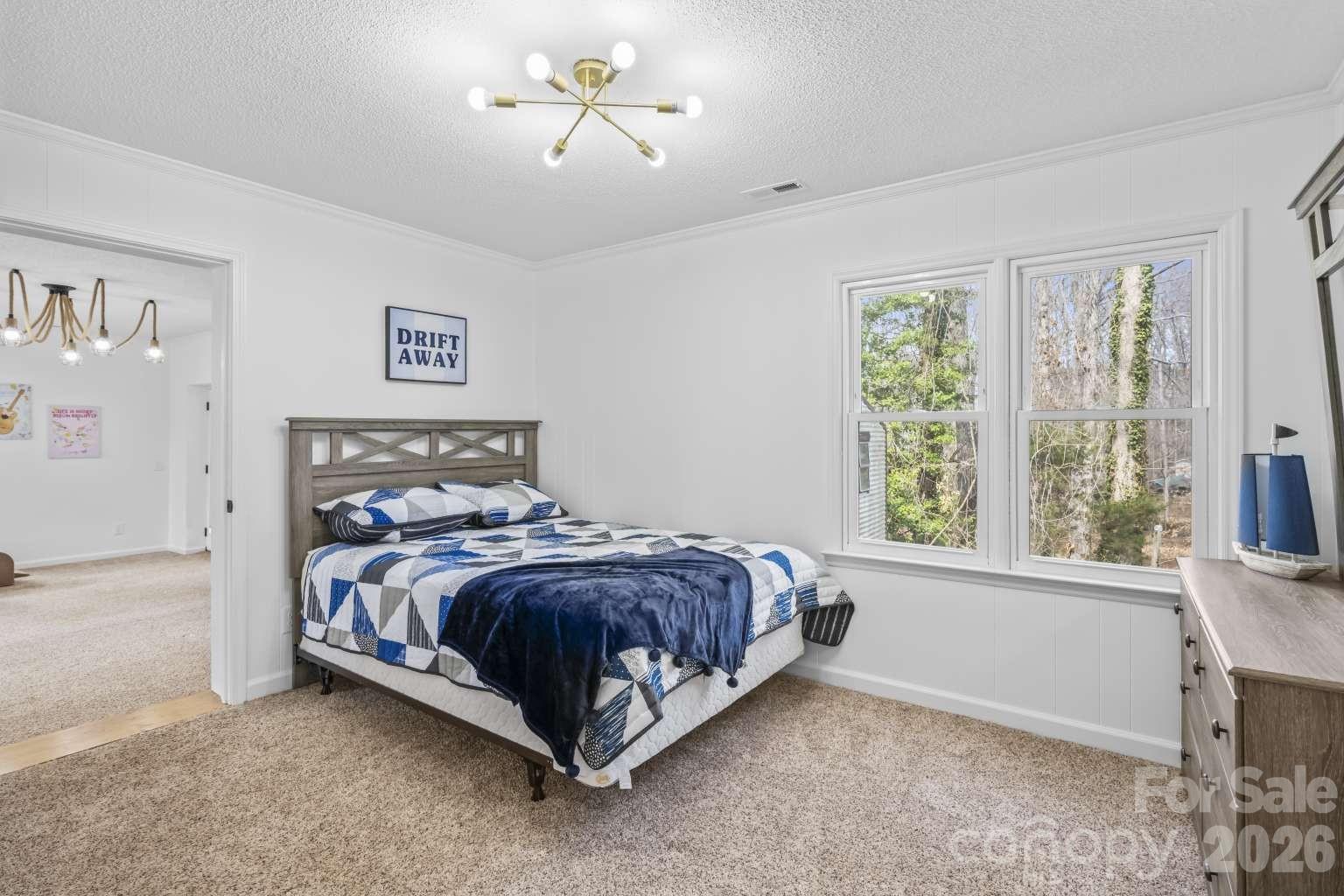 4448 Hill Street Property Photo 15