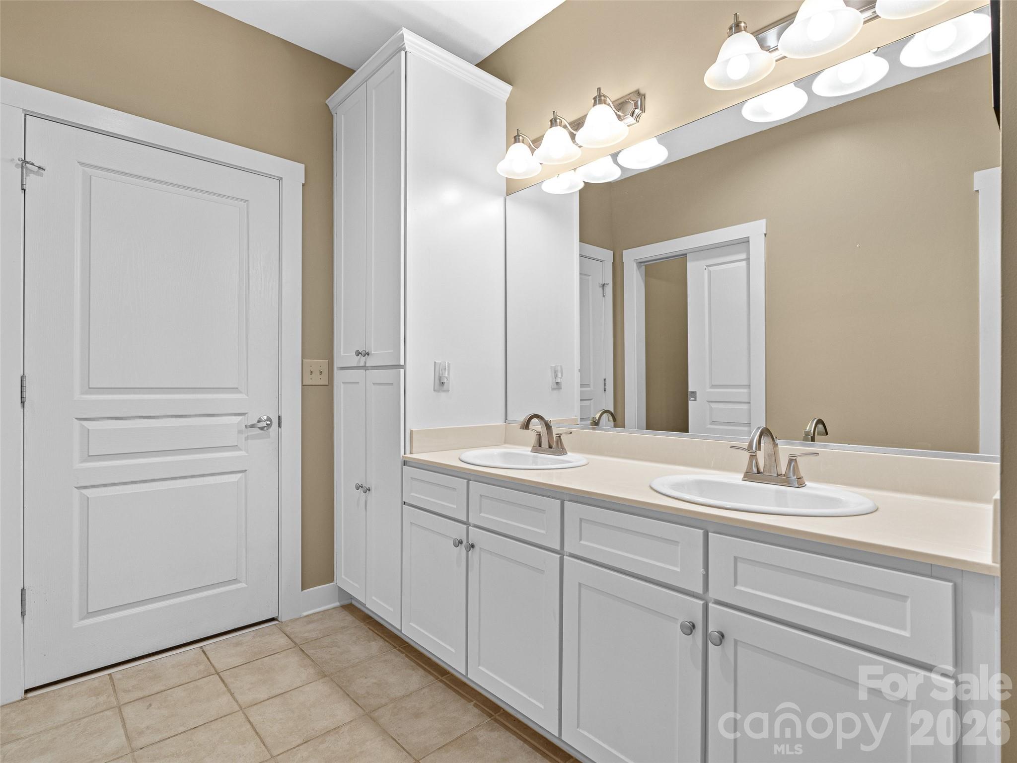 9 Kenilworth Knoll 420 Property Photo 19