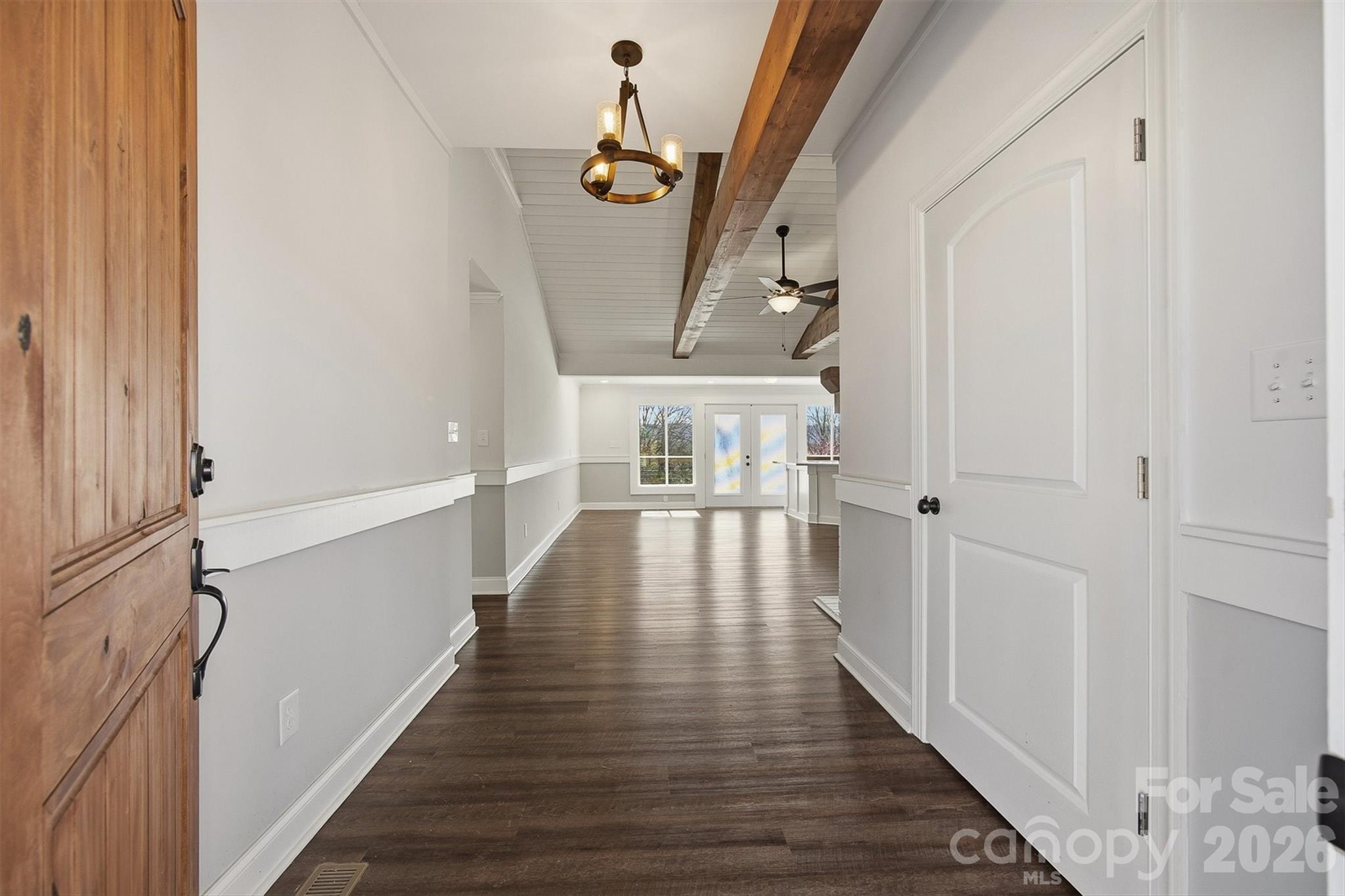 223 W Park Drive Property Photo 12