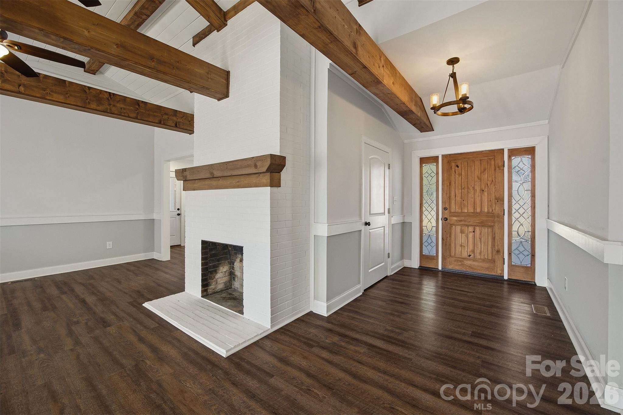 223 W Park Drive Property Photo 13