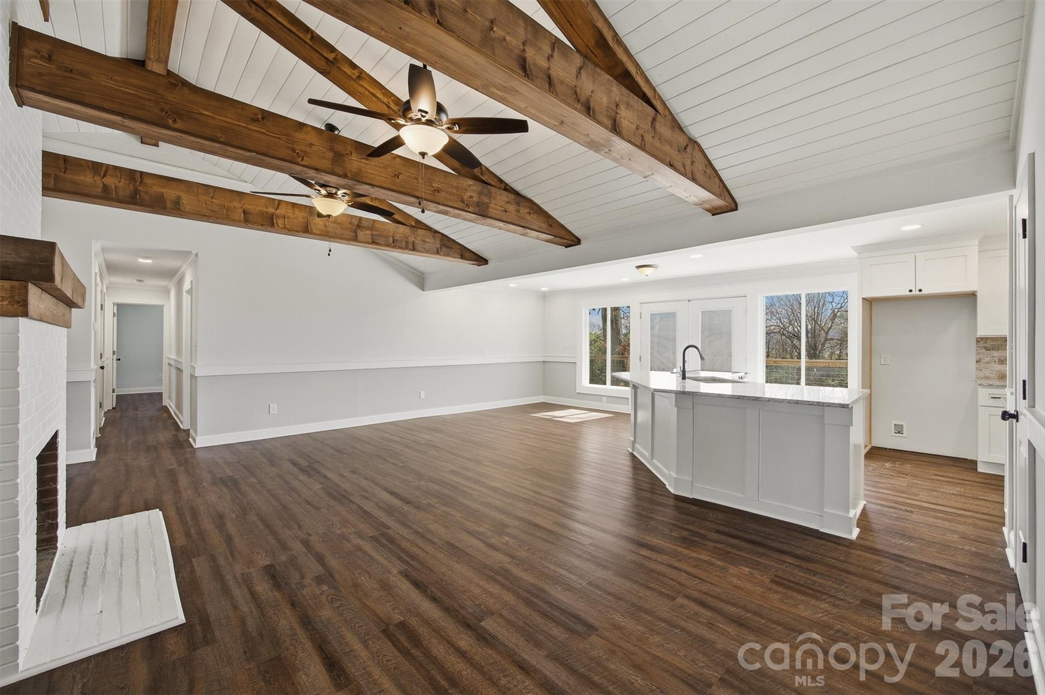 223 W Park Drive Property Photo 20