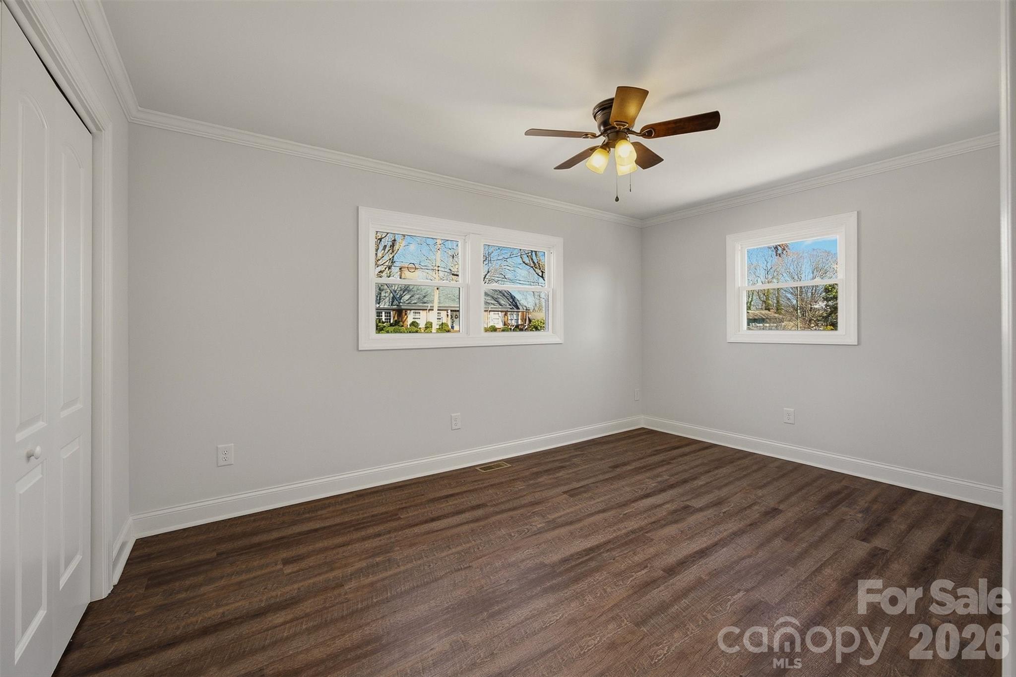 223 W Park Drive Property Photo 25