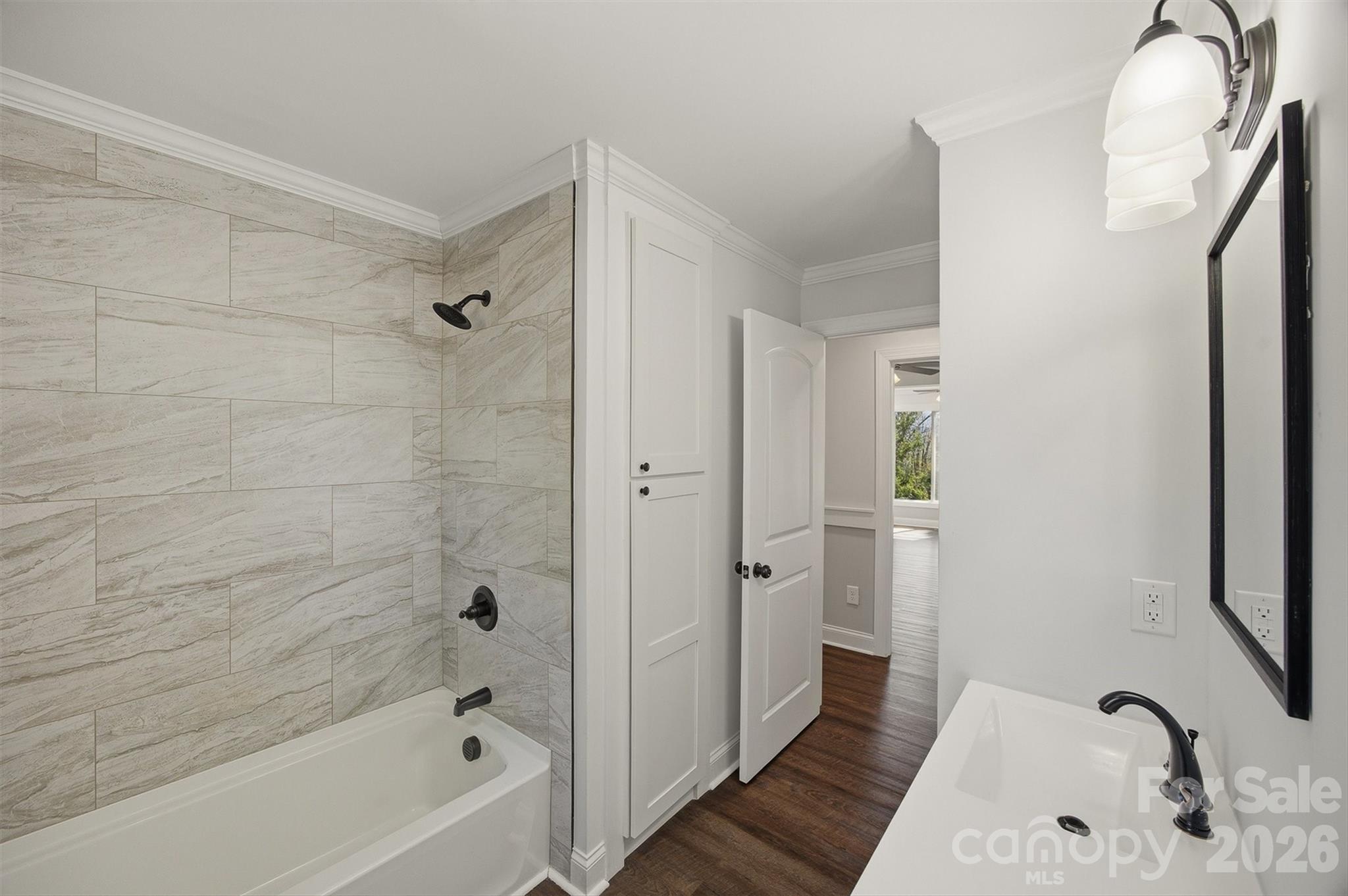 223 W Park Drive Property Photo 30