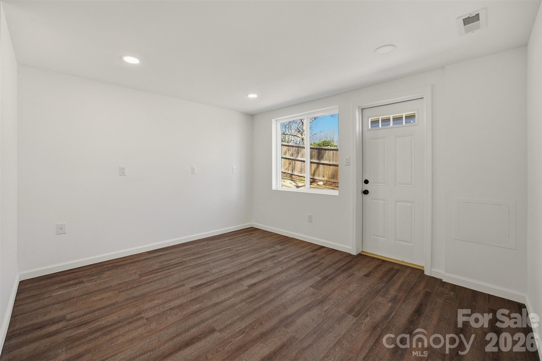 223 W Park Drive Property Photo 37