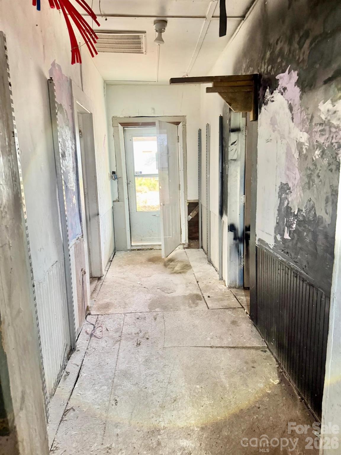 624 N Center Street Property Photo 11