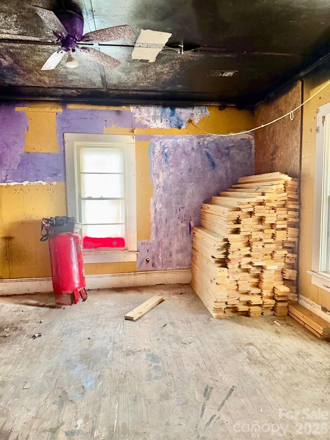 624 N Center Street Property Photo 12