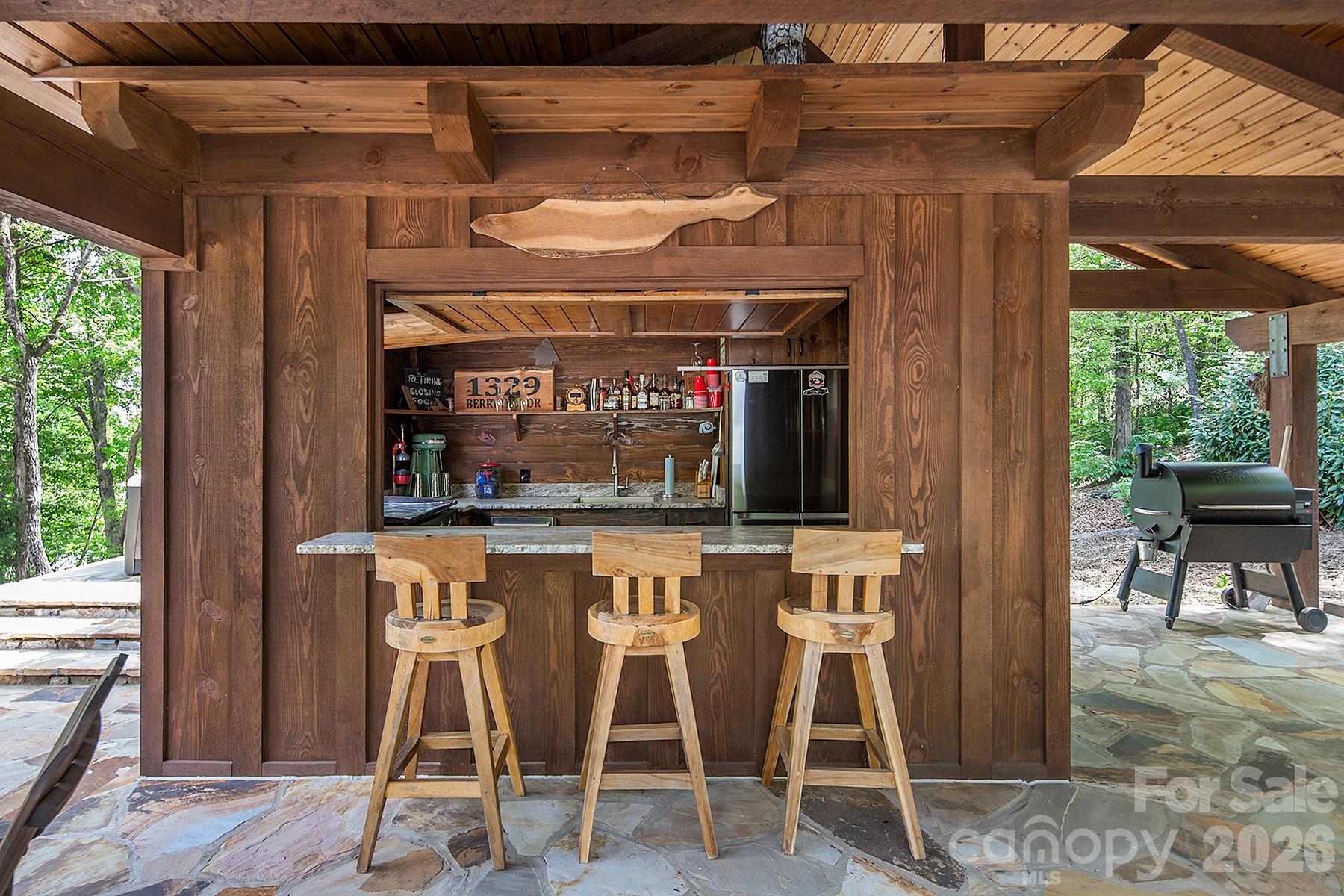 1329 Berry Hill Drive Property Photo 37