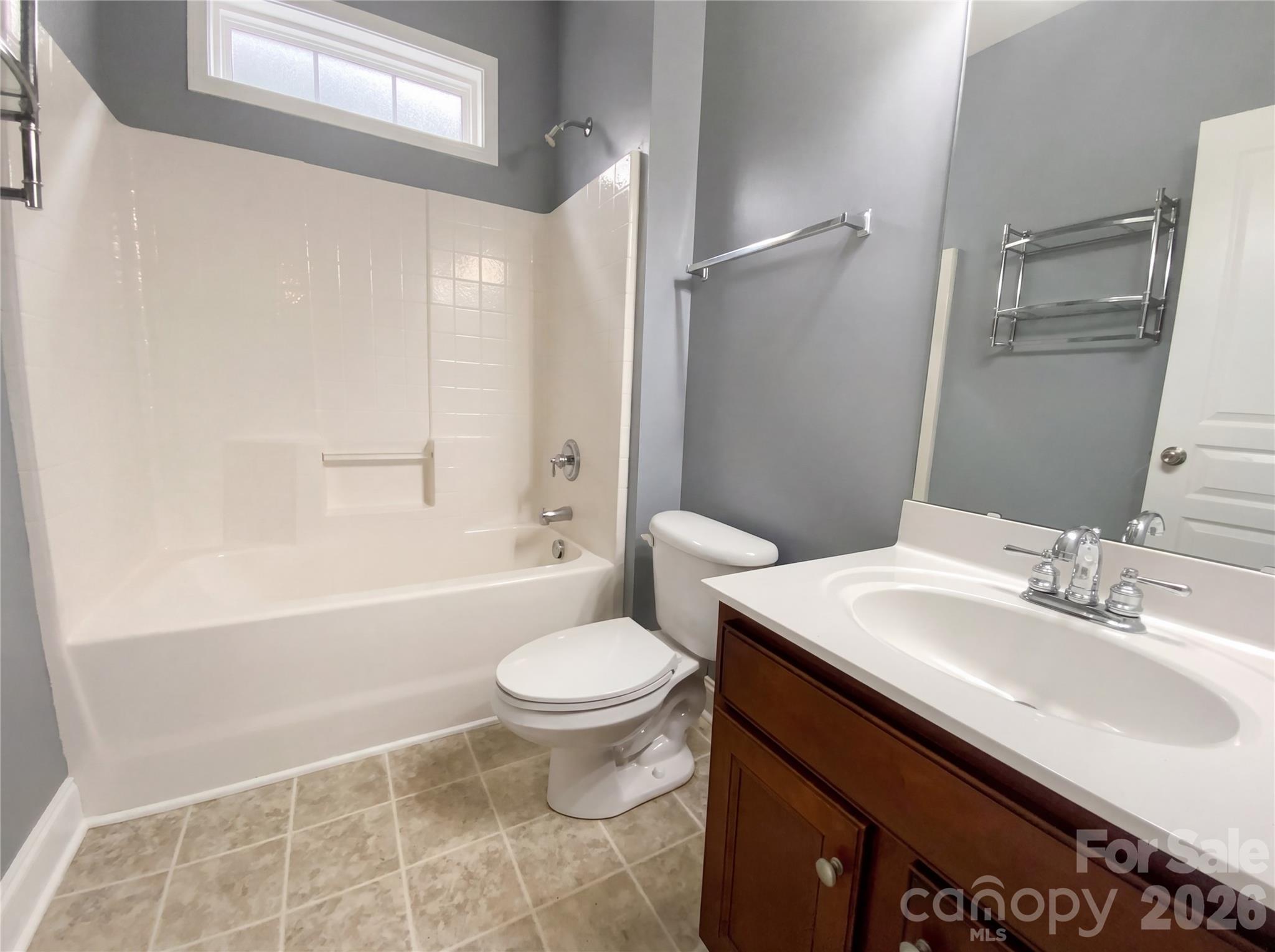 8915 Cinder Lane Property Photo 8