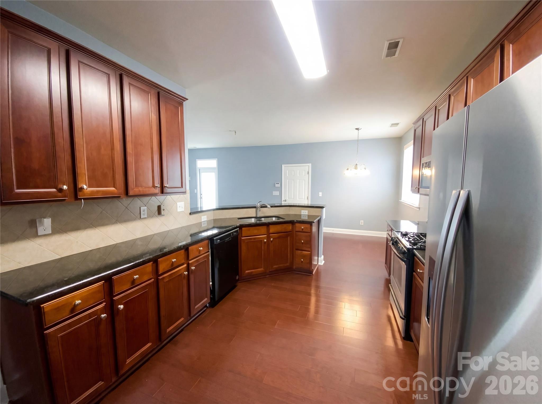 8915 Cinder Lane Property Photo 10