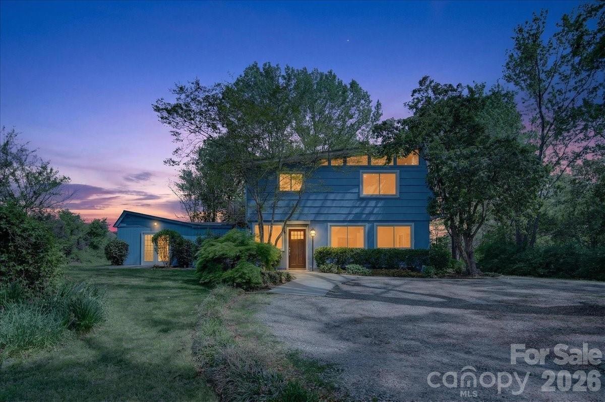 209 Edgewood Drive Property Photo 1