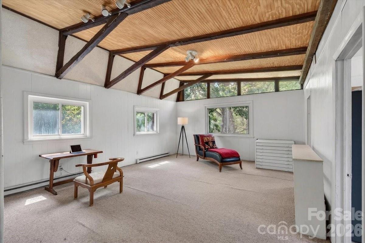 209 Edgewood Drive Property Photo 25