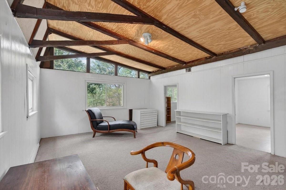 209 Edgewood Drive Property Photo 26