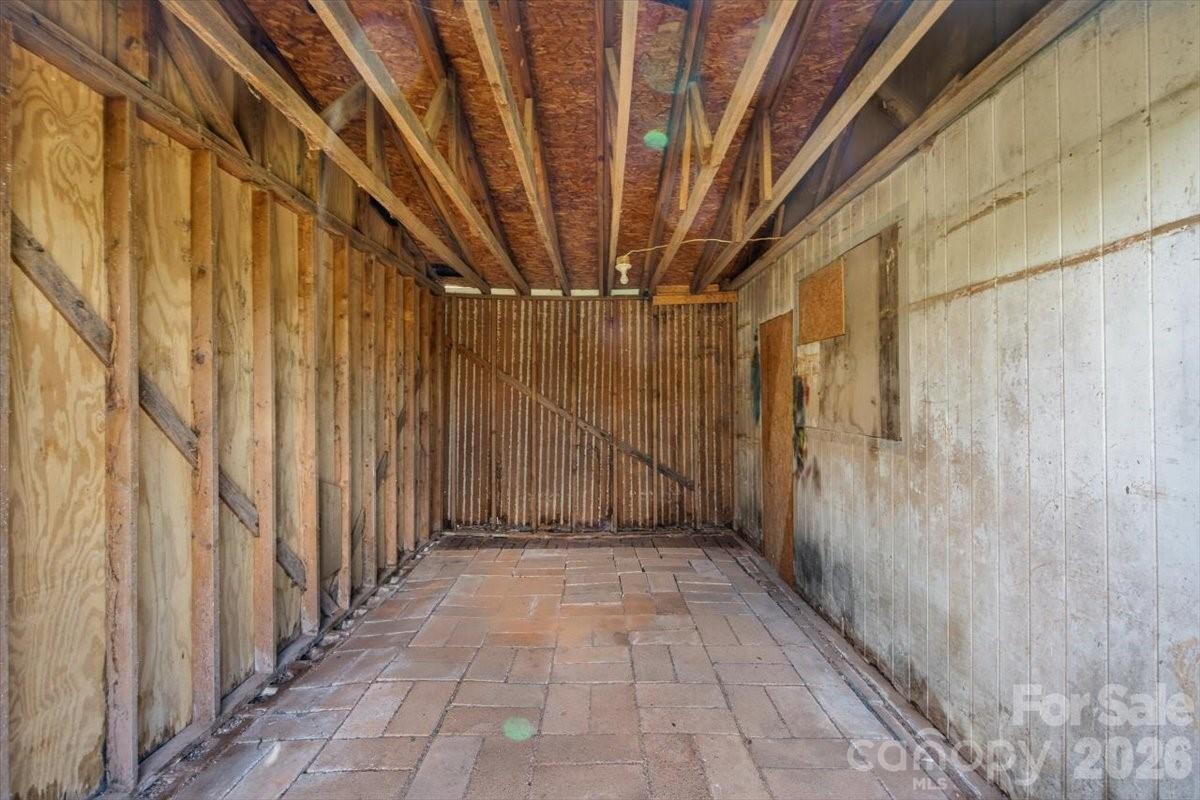 209 Edgewood Drive Property Photo 34